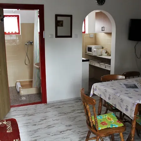 Karasz Vendeghaziko Country house *